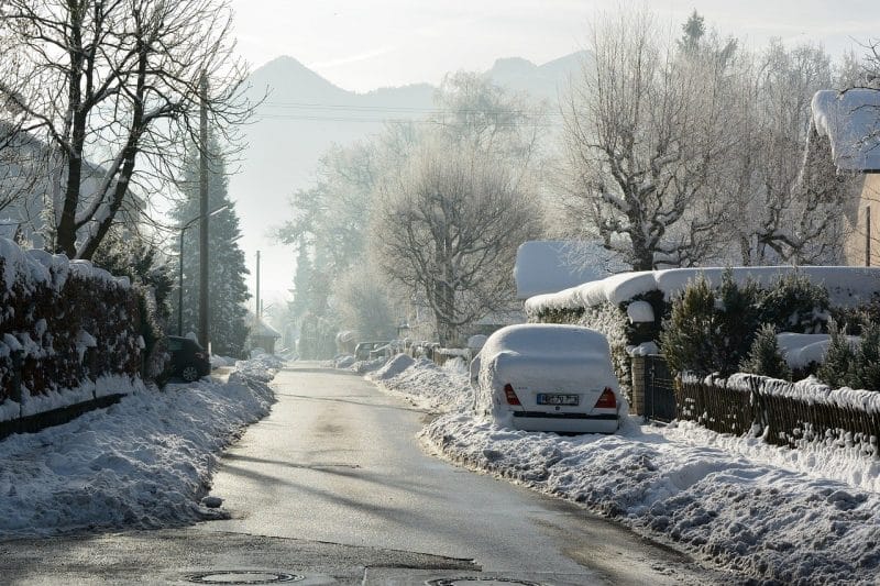 car stucked in snow, prepare yoru vehicle for winter